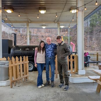 Hardwood BBQ - Barbeque Near Me - Knoxville, Tennessee