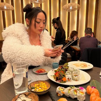Cafe Ile - casually yelping - Sushi Bars Near Me - McLean, Virginia