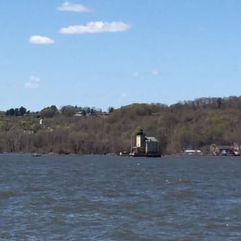 Rondout Lighthouse - Landmarks & Historical Buildings Near Me