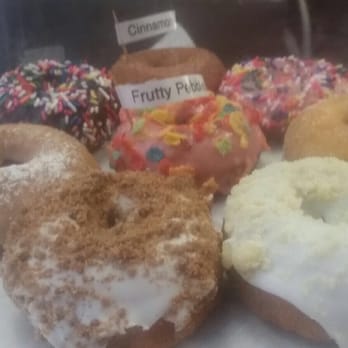 Dough Hut - Yummy options the flags indicate IF they have it or not! Two left when we got here at 10am. Hey...get here early dude! - Coffee & Tea Near Me - Long Beach, New York