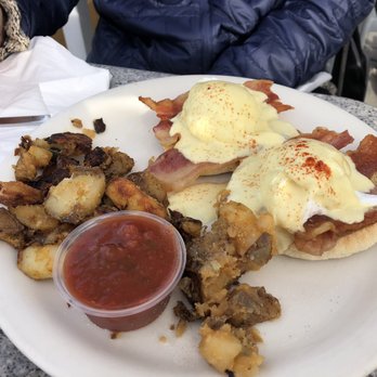 Swami's Café - Eggs Benedict - Juice Bars & Smoothies Near Me - Encinitas, California Swami's Café - Eggs Benedict - Juice Bars & Smoothies Near Me - Encinitas, California