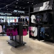 CHUMA’s STORE Longtime shoe store opens at The Bridges at 57th