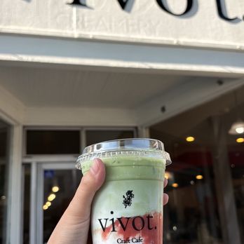 Vivot Craft Cafe - Strawberry matcha latte - Bubble Tea Near Me - Fullerton, California Vivot Craft Cafe - Strawberry matcha latte - Bubble Tea Near Me - Fullerton, California