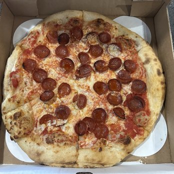 Fordo's Killer Pizza - Small pepperoni pizza - Pizza Near Me - Saint Louis, Missouri Fordo's Killer Pizza - Small pepperoni pizza - Pizza Near Me - Saint Louis, Missouri