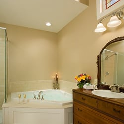 Each of our Lake View rooms has a 2 person whirlpool jacuzzi bathtub and separate glass shower
