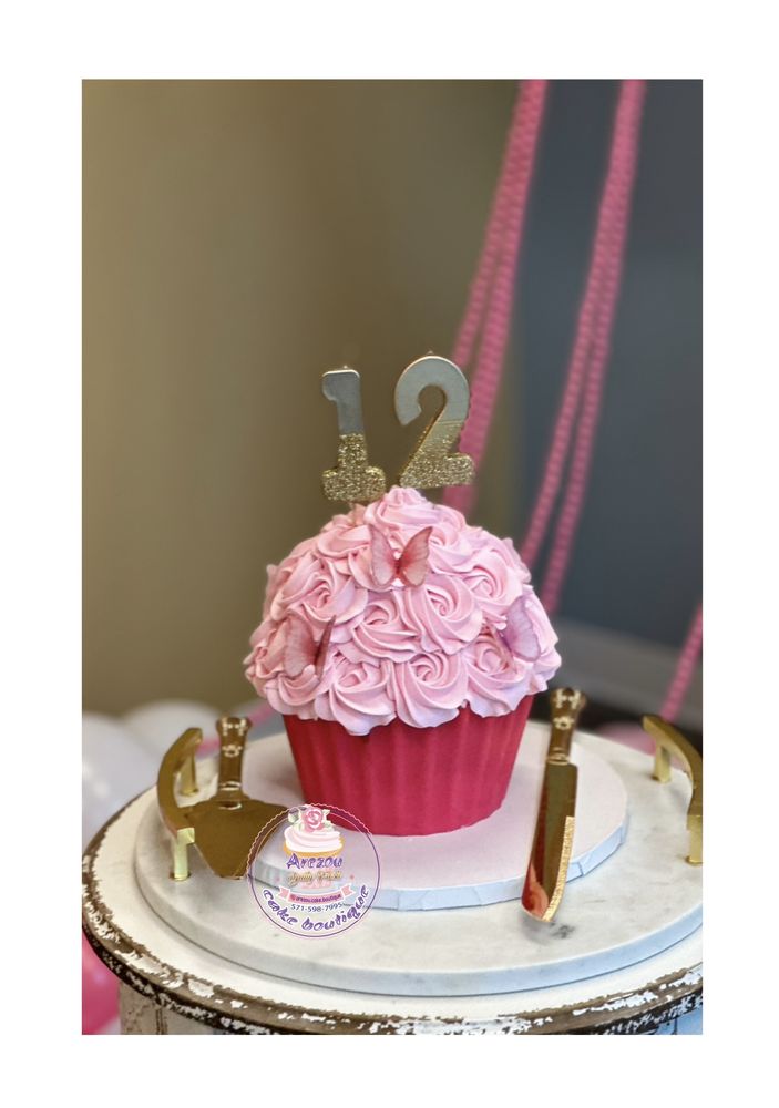 Arezou Cake Boutique Logo