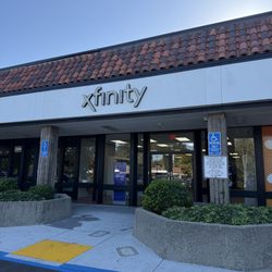 Xfinity Store by Comcast - Exterior