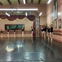 American Academy of Dance - Pointe class with Ms. Angela in studio #2.