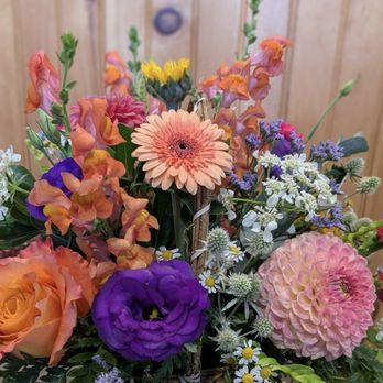 The Green Griffin - Call and order today because everyday looks better with flowers from The Green Griffin! - Florists Near Me - Kingston, New Hampshire The Green Griffin - Call and order today because everyday looks better with flowers from The Green Griffin! - Florists Near Me - Kingston, New Hampshire