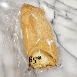 85C Roll ($2.40/ two pieces). I didn't like this. Portos Bakery is much better. 5/16/2026