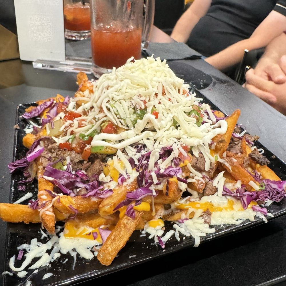 El Barbas Restaurant & Bar - Mar y tierra fries - Sushi Bars Near Me - Vallejo, California