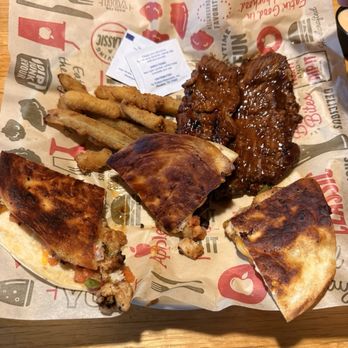 Applebee's Grill + Bar - Sports Bars Near Me - Wood River, Illinois Applebee's Grill + Bar - Sports Bars Near Me - Wood River, Illinois