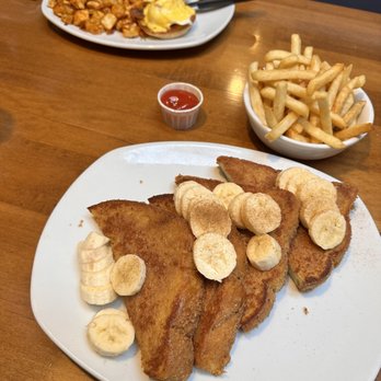 Canela Cafe - Breakfast & Brunch Near Me - Milwaukee, Wisconsin