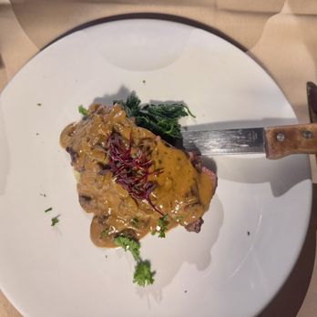 Desert Moon - Flat iron steak with mashed Poulan's sautéed spinach. Holy cow!!! - Hotels Near Me - Palm Springs, California