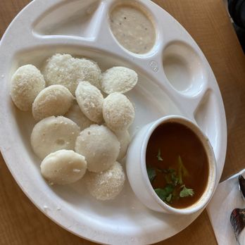 Annalakshmi - Mini idli with rasam - Vegetarian Near Me - Toronto, Ontario