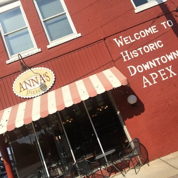 Anna's Pizzeria - Located in downtown Apex - Italian Near Me - Apex, North Carolina