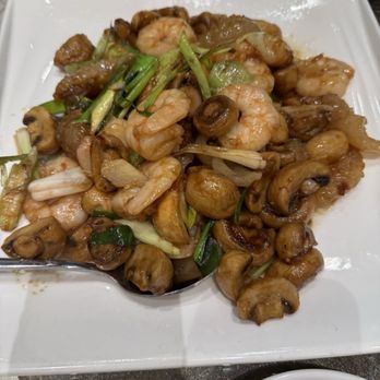 Auric King - Mushroom and shrimp - Chinese Near Me - Markham, Ontario