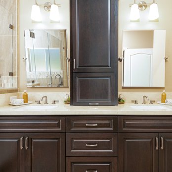 Eagle Peak Builders - Master Bath - Double Vanity - General Contractors Near Me