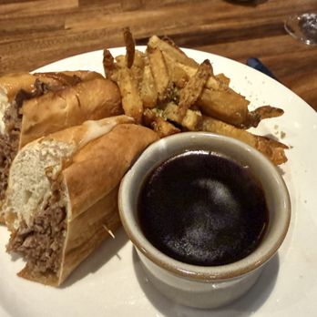 Marlow's Tavern - New American Near Me - Alpharetta, Georgia
