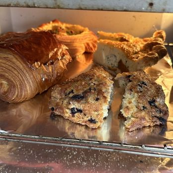 Waxwing Bakery - Bakeries Near Me - Windham, Maine