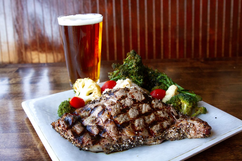 Beaver Street Brewery & Whistle Stop Cafe