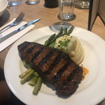 Earls Kitchen + Bar - New York Strip - Canadian (New) Near Me - Toronto, Ontario Earls Kitchen + Bar - New York Strip - Canadian (New) Near Me - Toronto, Ontario