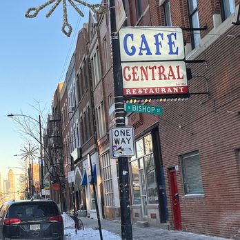 Cafe Central - Puerto Rican Near Me - Chicago, Illinois