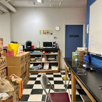 Capitol Hill Arts Workshop - Art Schools Near Me - Washington, DC, District of Columbia