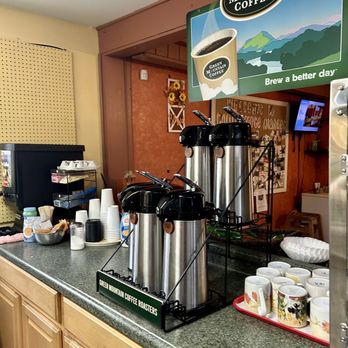 Twin Bridge Country Store - Self serve coffee with lots of options! - Breakfast & Brunch Near Me - Leeds, Maine Twin Bridge Country Store - Self serve coffee with lots of options! - Breakfast & Brunch Near Me - Leeds, Maine