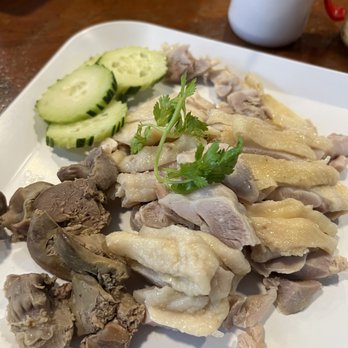 Eim Khao Mun Kai Elmhurst - Steamed Chicken for Set 2 - Thai Near Me - Elmhurst, New York