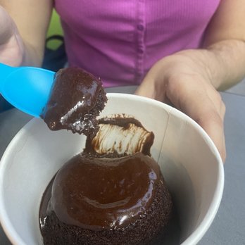 Sedutto - Lava Cake - Ice Cream & Frozen Yogurt Near Me - New York, New York Sedutto - Lava Cake - Ice Cream & Frozen Yogurt Near Me - New York, New York