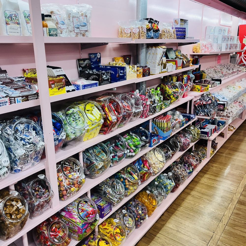 Kandy Korner - a wide selection of candy - Candy Stores Near Me - Hyannis, Massachusetts Kandy Korner - a wide selection of candy - Candy Stores Near Me - Hyannis, Massachusetts
