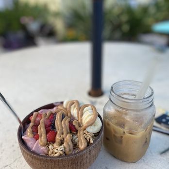 Bunkhouse Coffee Bar - Venice Bowl and PSL with hemp milk - Coffee & Tea Near Me - Jensen Beach, Florida Bunkhouse Coffee Bar - Venice Bowl and PSL with hemp milk - Coffee & Tea Near Me - Jensen Beach, Florida