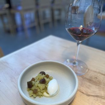 Lunario - Higos salvia y yogurt - Mexican Near Me - Francisco Zarco, BCN Lunario - Higos salvia y yogurt - Mexican Near Me - Francisco Zarco, BCN