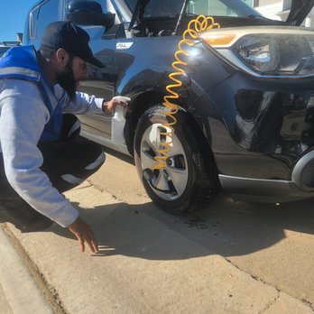 Carolina Roadside Assistance - Never Stranded - Roadside Assistance (Flat Tire Repair) - Towing Near Me
