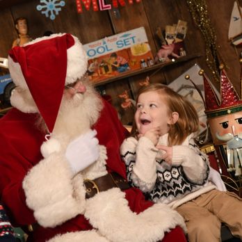 Everett Santa - POV - You're here to tell Santa every last detail on your Christmas list - Session Photography Near Me - Everett, Washington Everett Santa - POV - You're here to tell Santa every last detail on your Christmas list - Session Photography Near Me - Everett, Washington