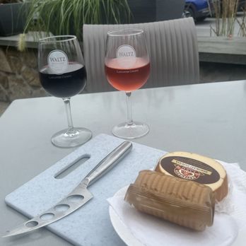 Kitchen Kettle Village - Red and blush plus Gouda/ crackers - Shopping Centers Near Me - Intercourse, Pennsylvania