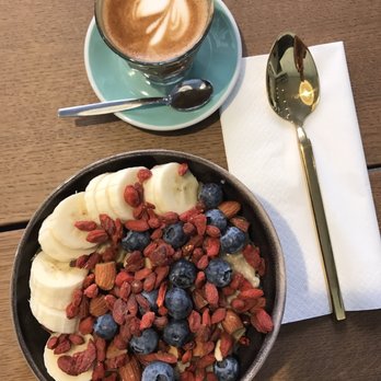 Bowl Market - Cortado + build your own porridge = 109 DKK - Cafes Near Me - Copenhagen, 84
