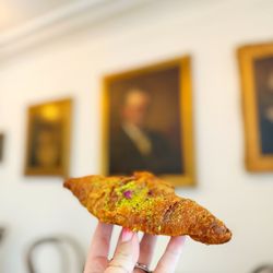 L'Appartement 4F - Rose pistachio croissant