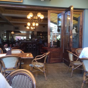 Glenferrie Hotel - Pub with character - Hotels Near Me - Hawthorn, VIC