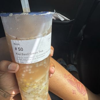 Feng Cha - Kiwi Basil Green Tea - Bubble Tea Near Me - Morrow, Georgia Feng Cha - Kiwi Basil Green Tea - Bubble Tea Near Me - Morrow, Georgia