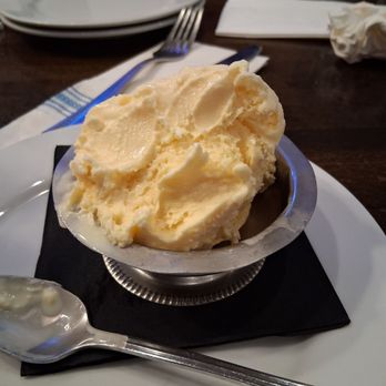 Twohey’s Restaurant - Vanilla ice cream - New American Near Me - South Pasadena, California