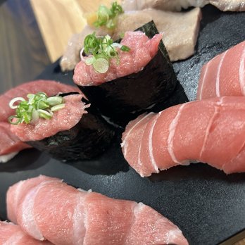 Sushi Zanmai - Tuna set - Sushi Bars Near Me - Los Angeles, California