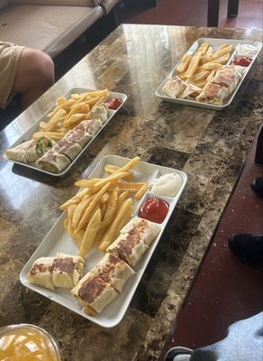 Moz Moz Hookah & Cafe