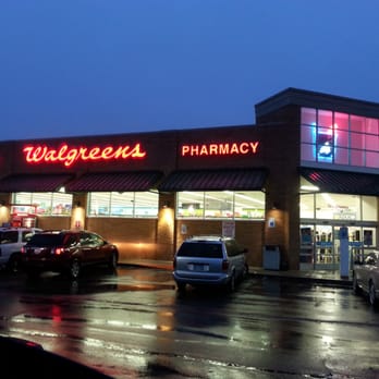 Walgreens - cars parked in front of a walgreens pharmacy - Drugstores Near Me - Flint, Michigan Walgreens - cars parked in front of a walgreens pharmacy - Drugstores Near Me - Flint, Michigan