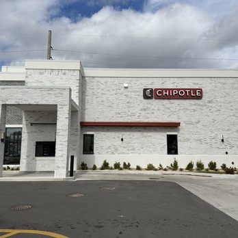 Chipotle Mexican Grill - Restaurant - Fast Food Near Me - Kissimmee, Florida