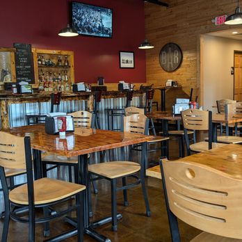 Zukins Rib Shack - A view of the restaurant - before the rush. - Pizza Near Me - Livonia, Michigan Zukins Rib Shack - A view of the restaurant - before the rush. - Pizza Near Me - Livonia, Michigan