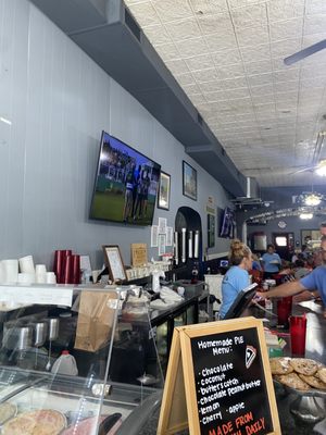 Favas 1910 Diner by null