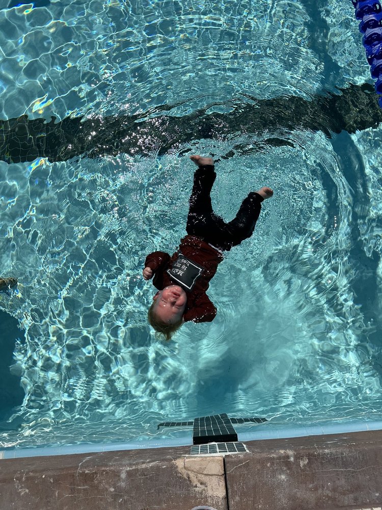 My Baby Swims Logo