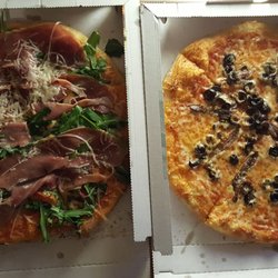 Pizzeria Primavera - First glance. Left: rustica Right: sicilia